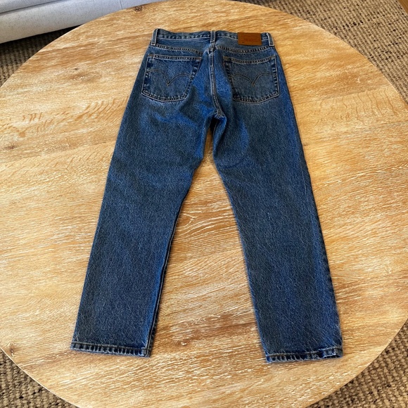 NWOT Levi's Women's 501 Jeans Size W26 L26 Blue - Picture 7 of 11